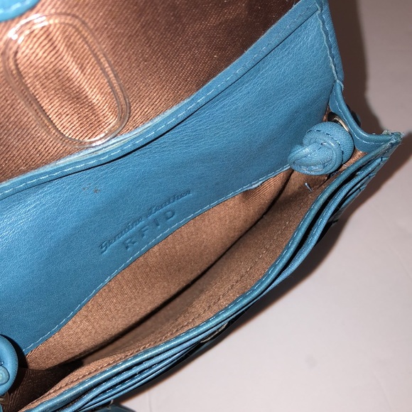 Genuine Leather RFD blocking crossbody purse - Picture 7 of 13